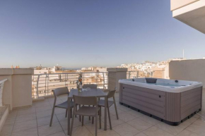 The Pinnacle Penthouse W Jacuzzi By Homely